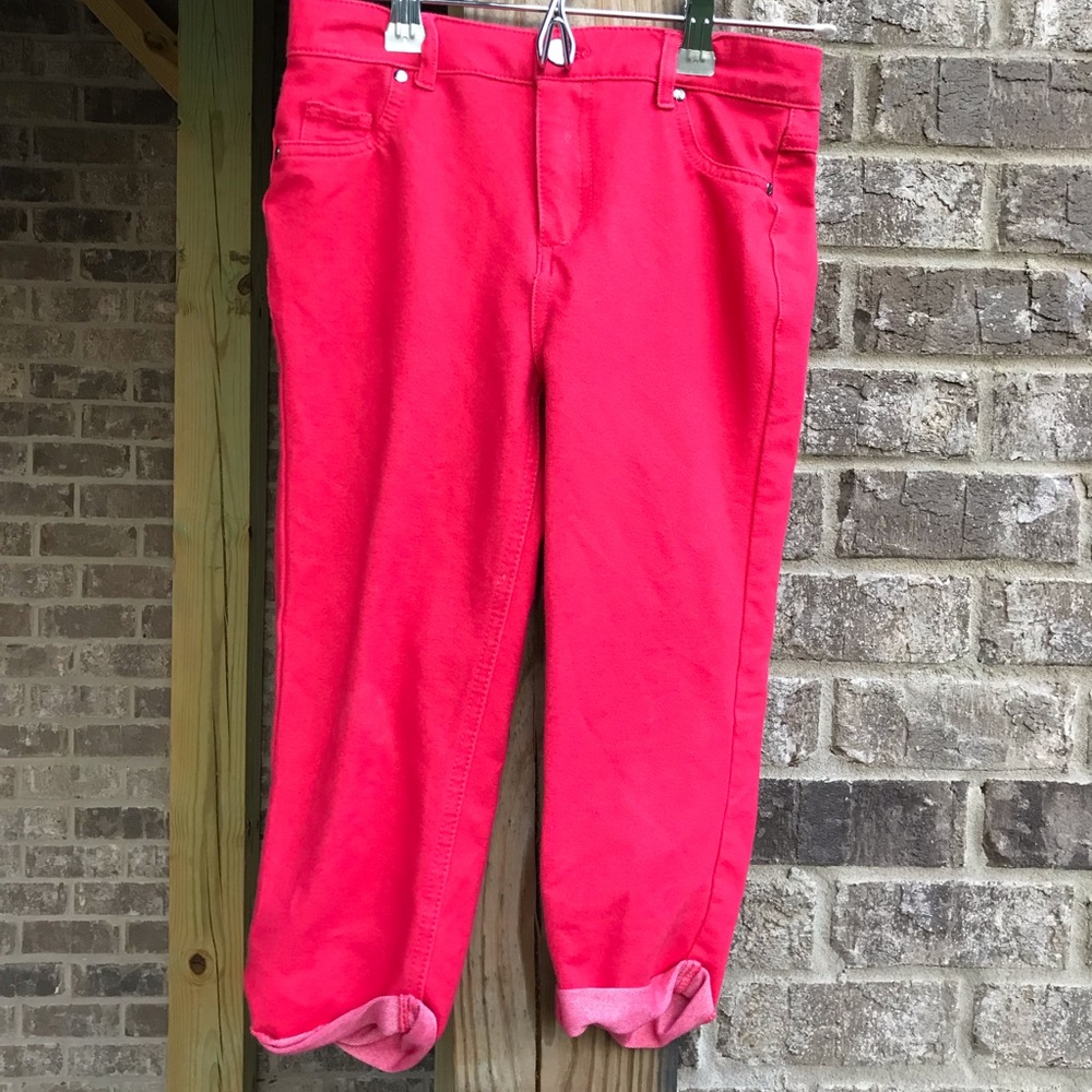 Stretchy Red Capris